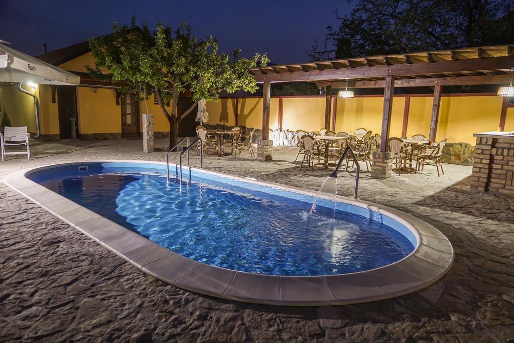 Amfora Otel Palić Dış mekan fotoğraf